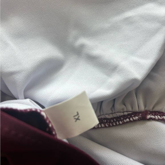 Halter burgundy bathing suit - Picture 3 of 4